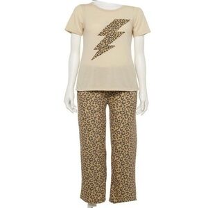 Women’s Plus Size Leopard Pajama Set